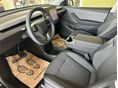 TESLA MODEL Y 2025/11 - 9