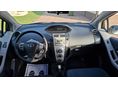 TOYOTA YARIS 2009/3 - 9