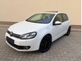VOLKSWAGEN GOLF VI 2.0 TDI Highline TETŐABLAK. ÁLLÓFŰTÉS. ÜLÉSFŰTÉS. LED. ALCANTARA. BIXENON