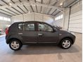 DACIA SANDERO 2010/9 - 3