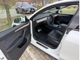 TESLA MODEL Y 2022/10 - 5