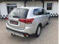 MITSUBISHI OUTLANDER 2019/3 - 7