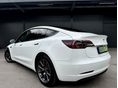 TESLA MODEL 3 2023/10 - 7