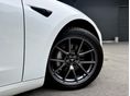 TESLA MODEL 3 2023/10 - 9