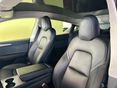 TESLA MODEL Y 2022/6 - 8