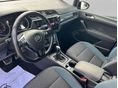 VOLKSWAGEN TOURAN 2019/8 - 10