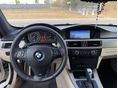 BMW 330 2009/4 - 5