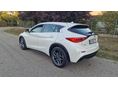 INFINITI Q30 2016/10 - 2