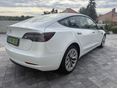 TESLA MODEL 3 2023/8 - 5