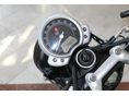 TRIUMPH STREET TWIN 2016/5 - 10