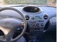 TOYOTA YARIS 2001/8 - 7