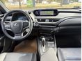 LEXUS UX 2021/8 - 17