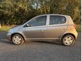 TOYOTA YARIS 2004/1 - 5