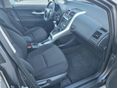 TOYOTA AURIS 2011/12 - 8