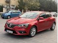RENAULT MEGANE 2018/6 - 1