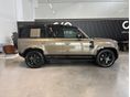 LAND ROVER DEFENDER 2026/3 - 6
