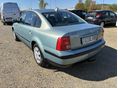 VOLKSWAGEN PASSAT 1998/6 - 4