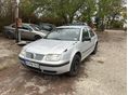 VOLKSWAGEN BORA 2003/7 - 1