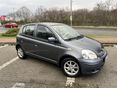 TOYOTA YARIS 2004/3 - 1