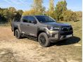 TOYOTA HILUX 2.8 D-4D 4x4 Double Invincible (Automata) VÉDŐFÓLIA + KERÁMIA BEVONAT . ROLÓ . FRISS SZERVÍZ