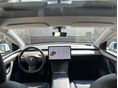 TESLA MODEL Y 2021/11 - 10
