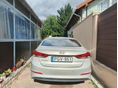 HYUNDAI ELANTRA 2016/7 - 3