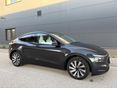 TESLA MODEL Y 2025/6 - 10