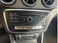MERCEDES-BENZ CLA 200 2017/9 - 20