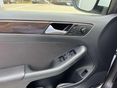 VOLKSWAGEN JETTA VI 2018 - 6