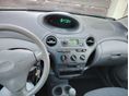 TOYOTA YARIS 2001/8 - 9