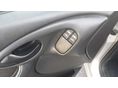 FORD FOCUS 2001/3 - 12