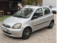 TOYOTA YARIS 2003/2 - 1