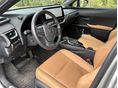 LEXUS UX 2024/10 - 8