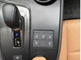 LEXUS UX 2024/10 - 12