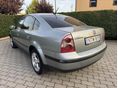 VOLKSWAGEN PASSAT 2004/9 - 5