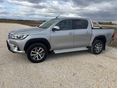 TOYOTA HILUX 2016/7 - 1