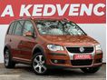 VOLKSWAGEN TOURAN Cross1.4 TSi 7 személyes Highline Bőr belső. Tempomat Vonóhorog Szervízel!t