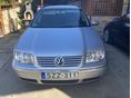 VOLKSWAGEN BORA 2002/8 - 9
