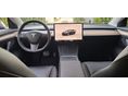 TESLA MODEL 3 2022/3 - 9
