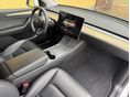 TESLA MODEL Y 2022/12 - 9