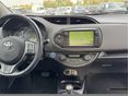TOYOTA YARIS 2015/4 - 10