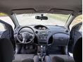 TOYOTA YARIS 2004 - 9