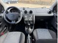 FORD FIESTA 2004/6 - 9