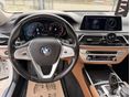 BMW 750 2017/12 - 9