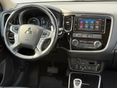 MITSUBISHI OUTLANDER 2017/6 - 9