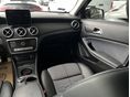 MERCEDES-BENZ GLA 180 2018/11 - 9