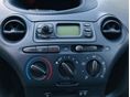 TOYOTA YARIS 2002/12 - 11