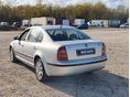 SKODA SUPERB 2002/6 - 9