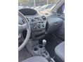 TOYOTA YARIS 2001 - 7