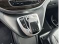 MERCEDES-BENZ V-OSZTÁLY 2016/6 - 10